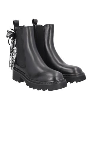 Tosca Blu Lucille črni usnjeni gležnjarji z biseri in okrasno pentljo